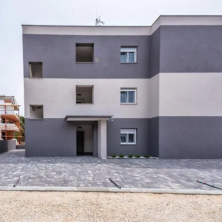 By The Sea - 18881 Apartman *