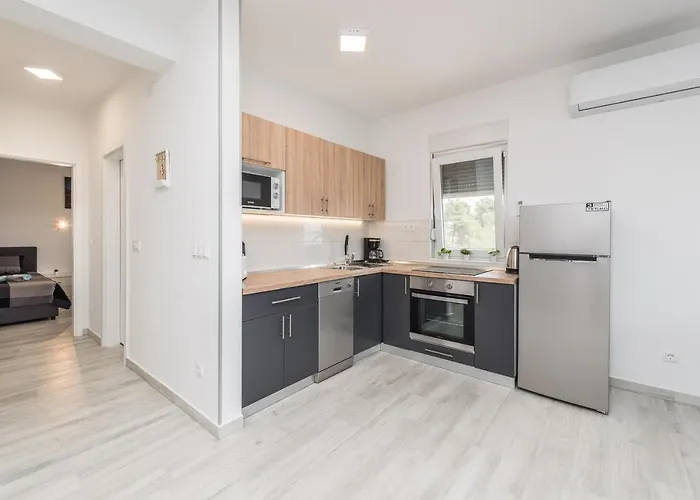 Apartman By The Sea - 18881 *